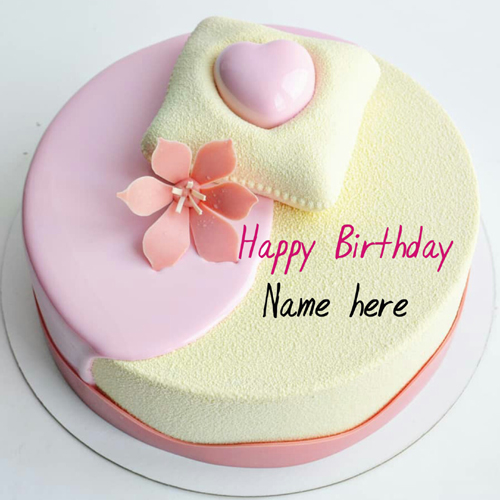 Beautiful Flower Decorated Birthday Name Cake For Mom